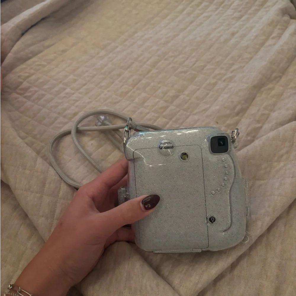 Fuji Instax Mini 9 Fujifilm Instant Film Camera (comes with case)